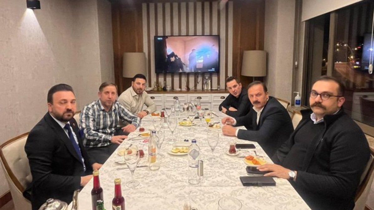 Yavuz Ağıralioğlu, Yeniden Refah Partili Davut Güloğlu ile görüştü