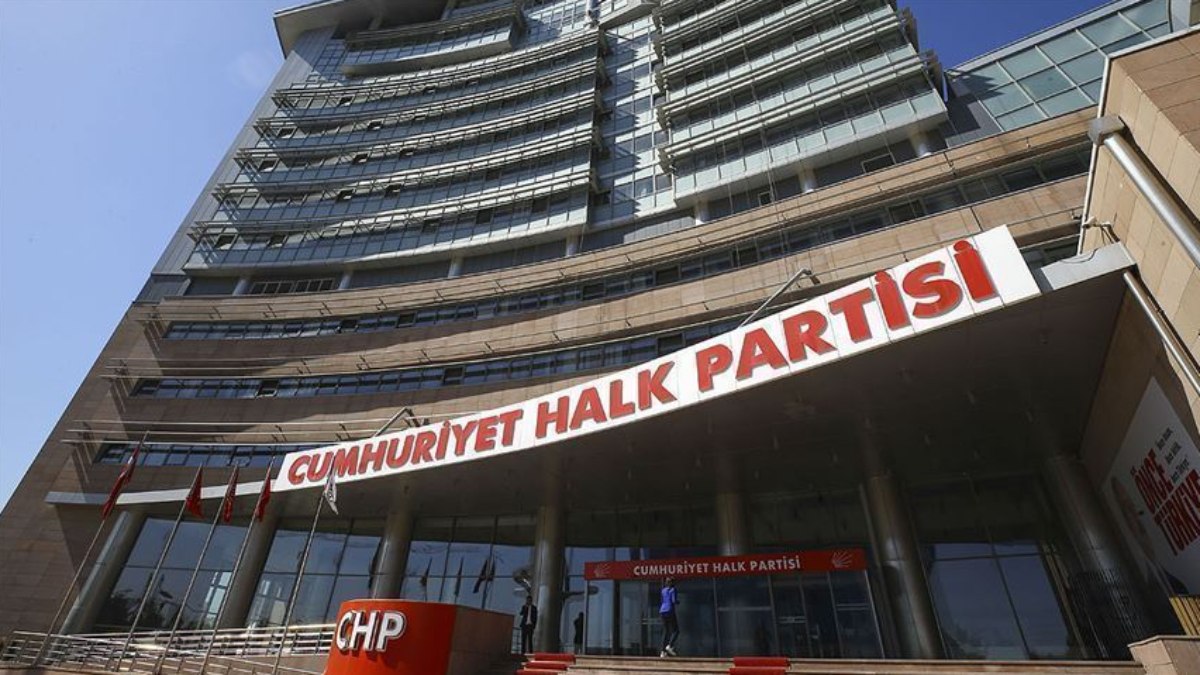 CHP Hatay İl Başkanlığı ile Büyükşehir Belediye Başkanı Lütfü Savaş arasında liste pazarlığı