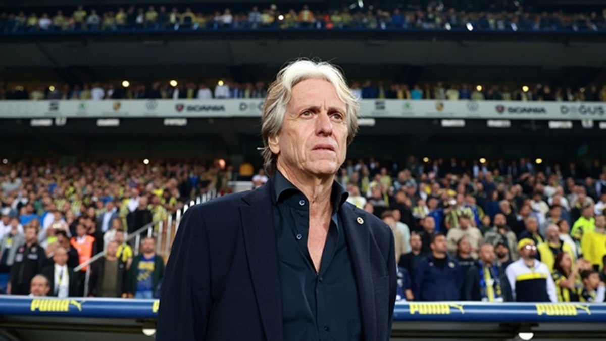 Fenerbahçe, Jorge Jesus'a 1 yıllık sözleşme önerdi