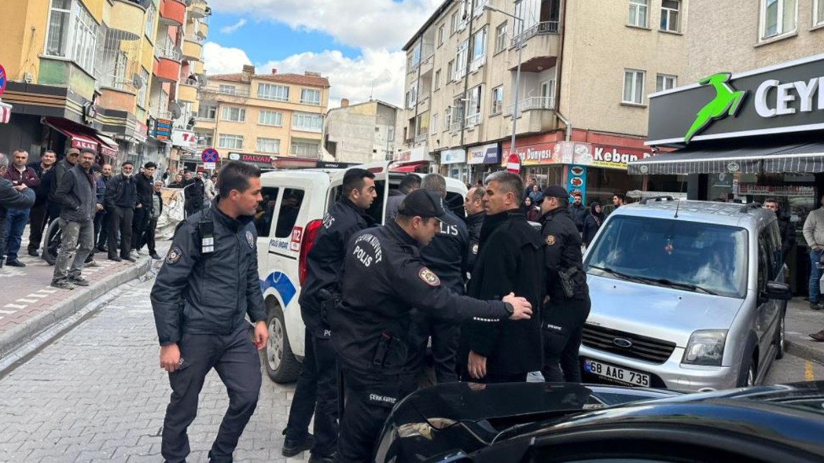 Aksaray'da ihalede yumruklu kavga: 2 yaralı