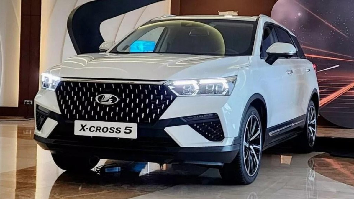 Yeni Lada X-Cross 5 SUV tanıtıldı