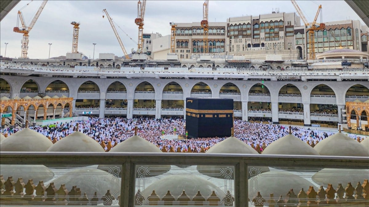 Ramazan'da 1,5 milyon Müslüman Kabe'de ibadet etti