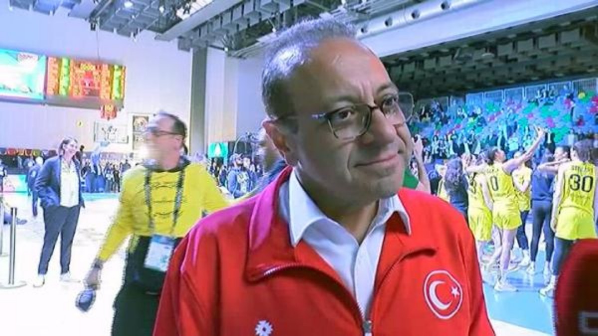 Egemen Bağış: EuroLeague'i Fenerbahçe'nin kazanması beni mutlu etti