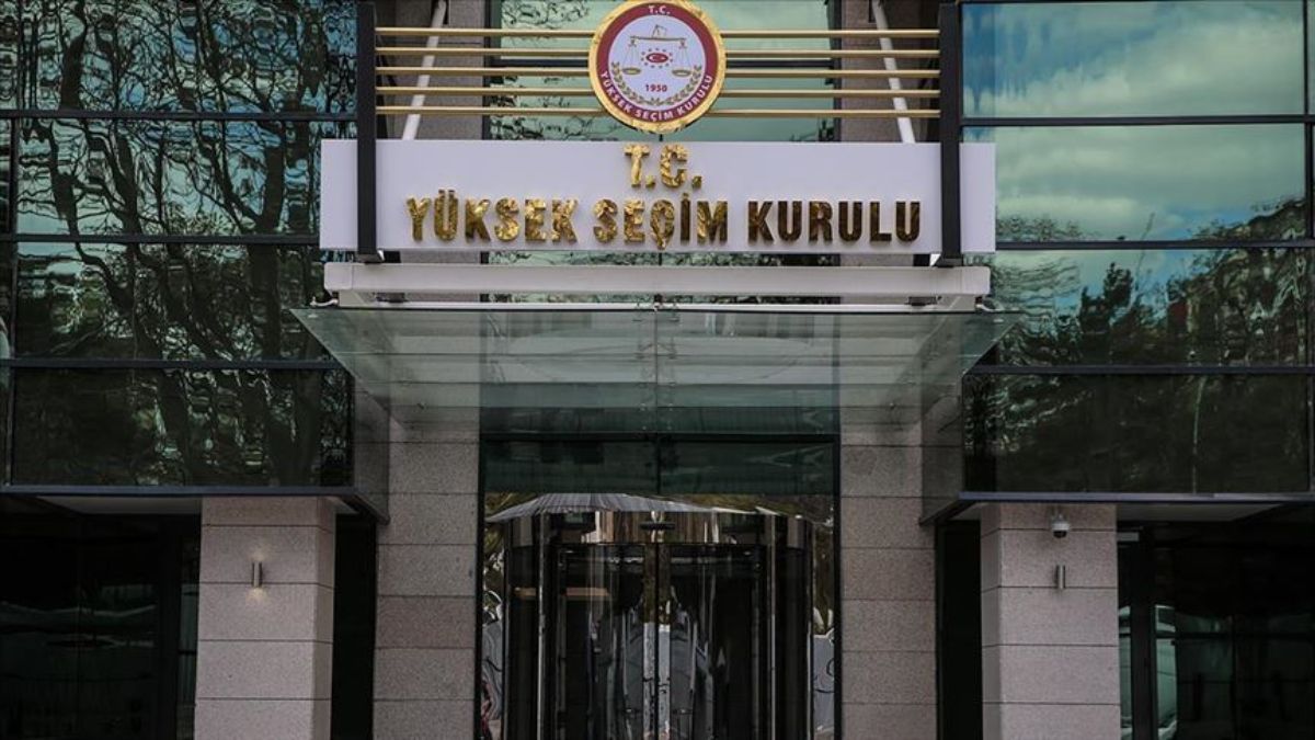 YSK açıkladı! Milletvekili adayı olan bakanların istifa etmesine gerek yok