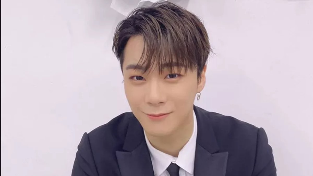 K-Pop yıldızı Moonbin kimdir? Evinde ölü bulunmuştu! Moonbin kaç yaşında, aslen nereli ve neden öldü?