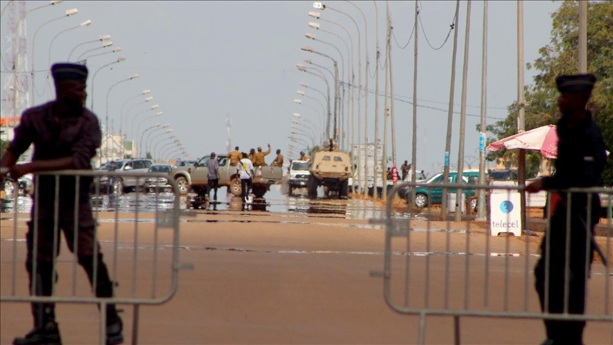 Burkina Faso’da askeri üniformalı saldırganlar 60 kişiyi öldürdü