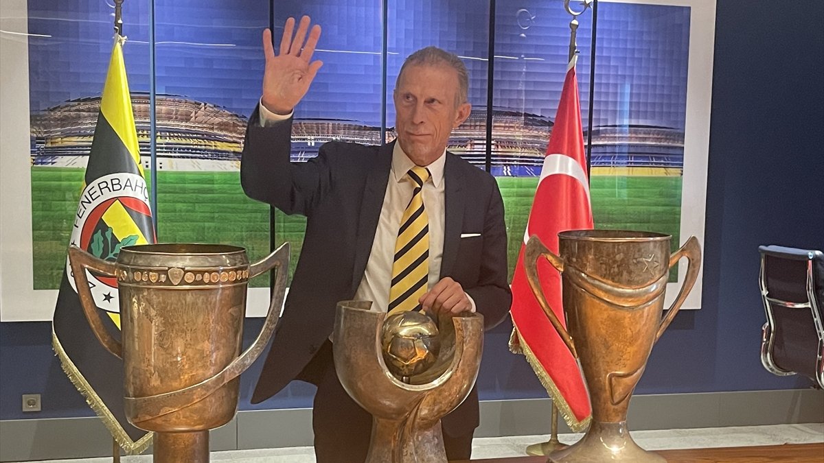 Christoph Daum: Fenerbahçe tarihinin bir parçası olmak benim için bir onur