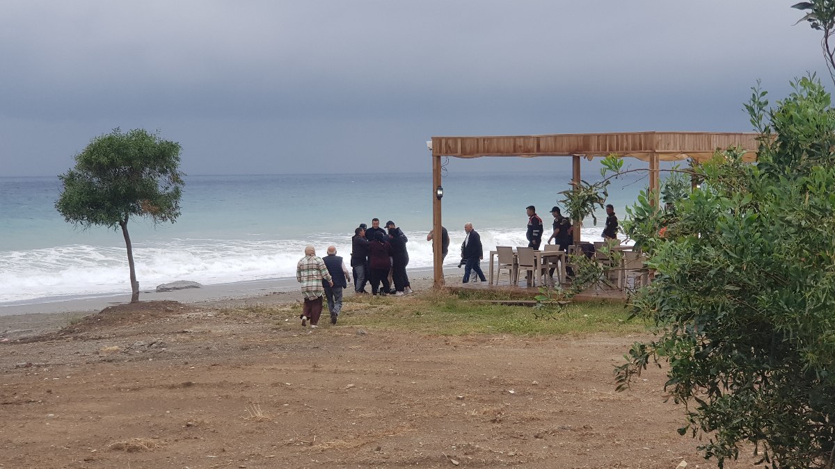 Antalya'da denize giren genç boğuldu