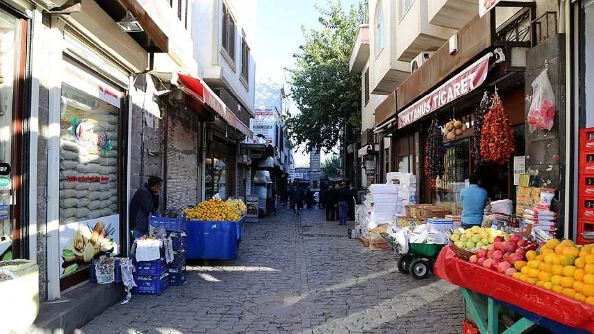 Esnafa erken emeklilik! Esnaf prim günü 2023 kaç oldu? Kuaför, manav, bakkal, tesisatçı...