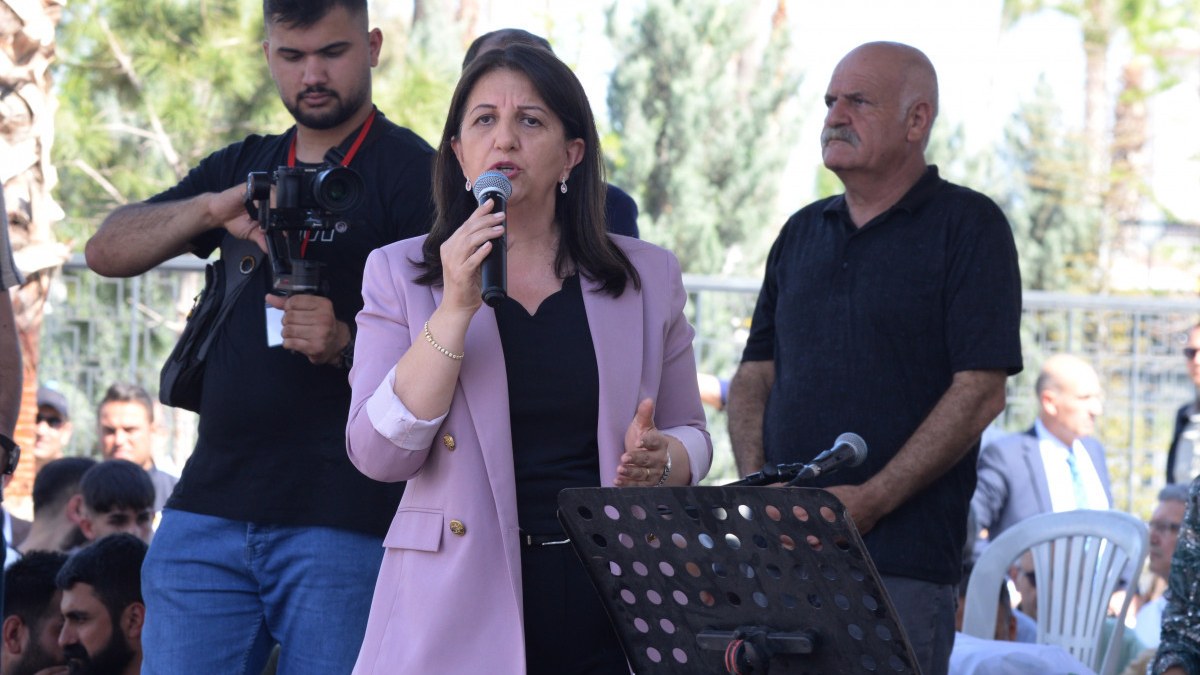 Pervin Buldan Mersin mitinginde Kılıçdaroğlu'na oy istedi