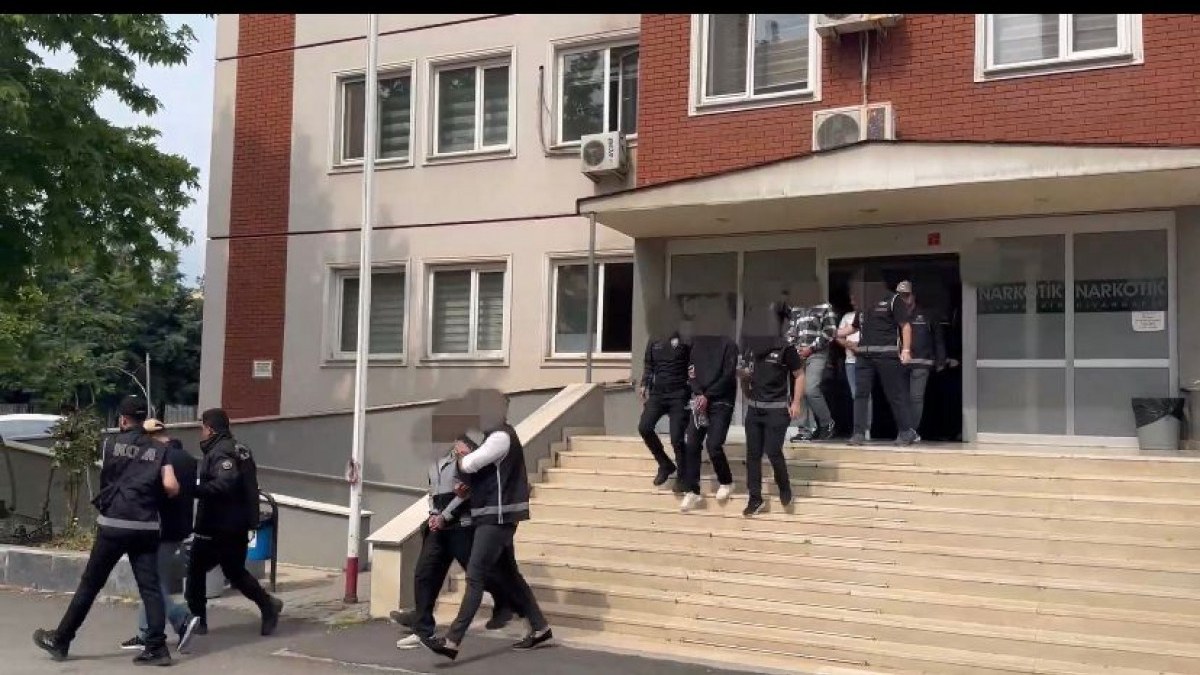 Diyarbakır'da çelik yelekli uyuşturucu çetesine operasyonda 7 tutuklama