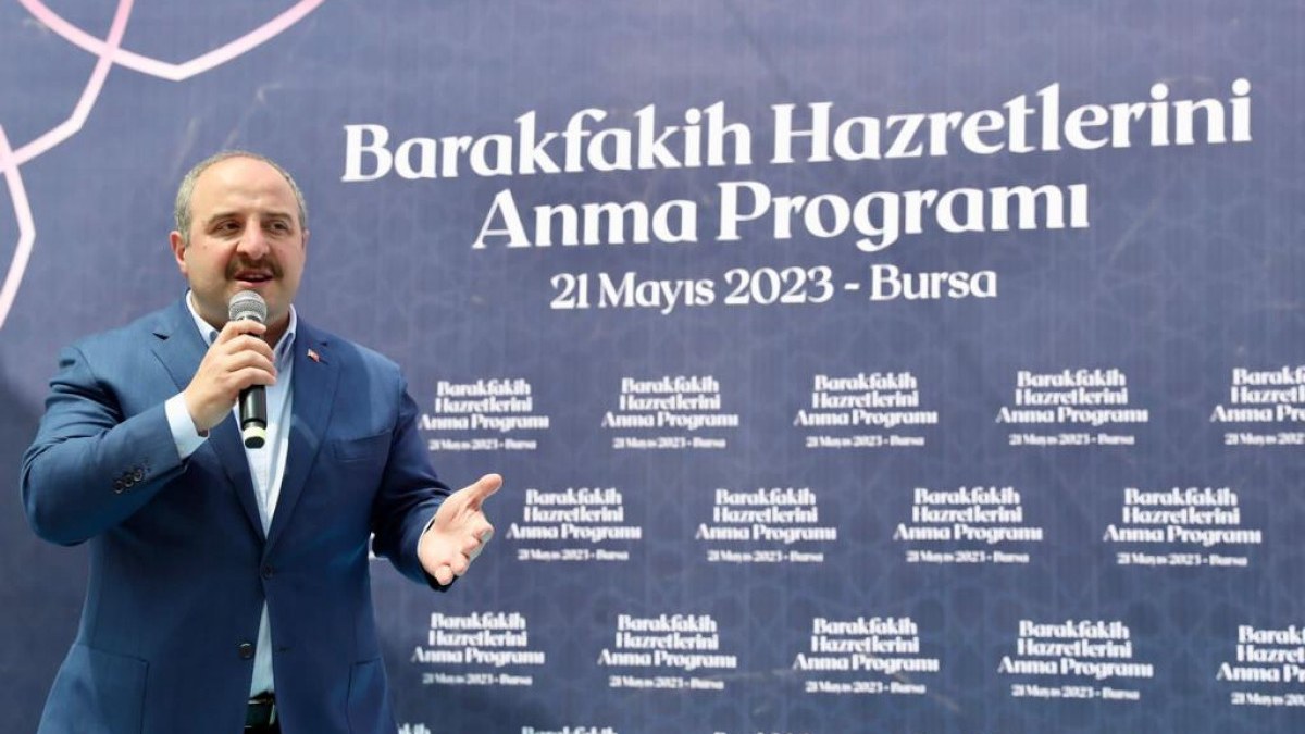 Mustafa Varank, Bursa’da Baraffakih Hazretlerini Anma Programı’na katıldı