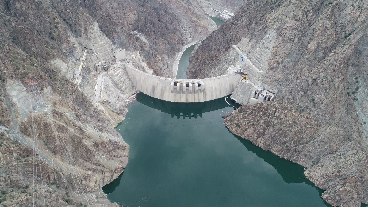 Artvin'de Yusufeli Barajı yükseliyor! 19 metre sonra elektrik ulaşımı başlayacak
