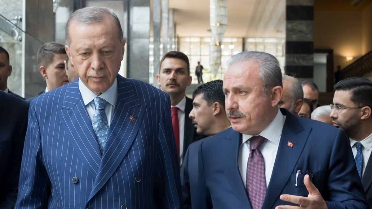 TBMM Başkanı Mustafa Şentop'tan Cumhurbaşkanı Erdoğan'a tebrik telefonu