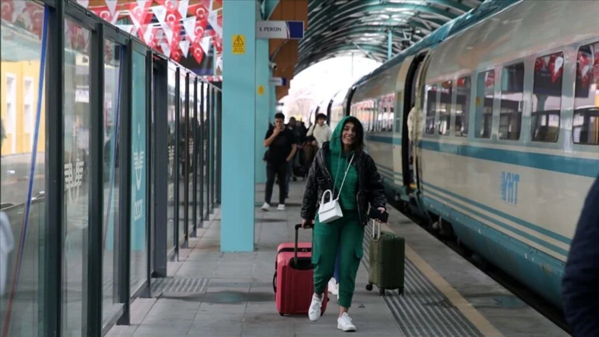 Ankara-Sivas Hızlı Tren Hattı'nda 110 bin kişi yolculuk yaptı