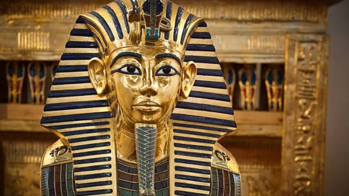 Firavun Tutankhamun'un yüzü canlandırıldı