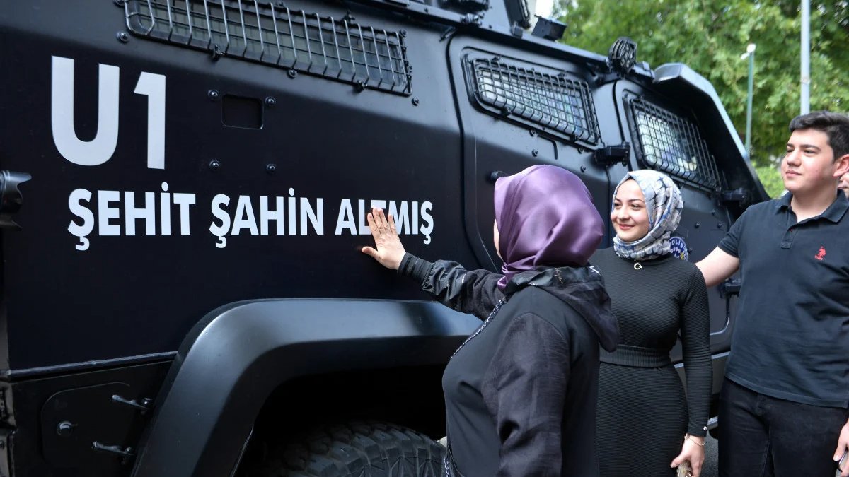 Şırnak'ta şehit olan polis memurunun adı zırhlı araçta yaşatılacak
