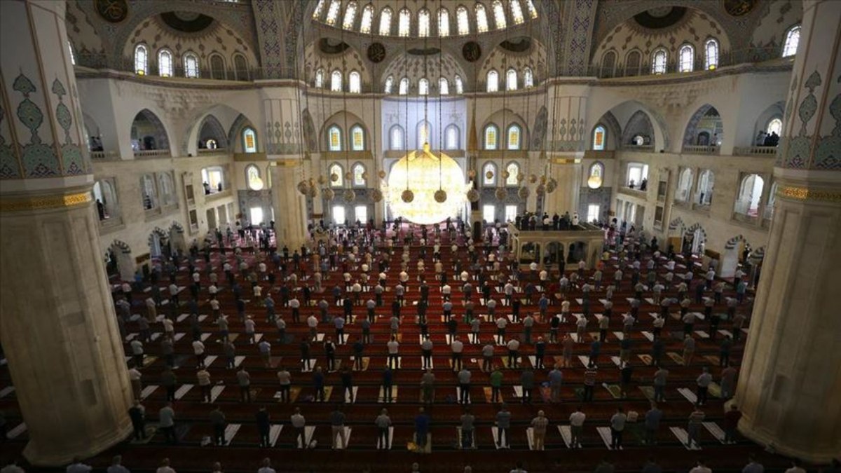 Cuma namazı saat kaçta? 2 Haziran 2023 İstanbul, İzmir, Ankara namaz vakitleri