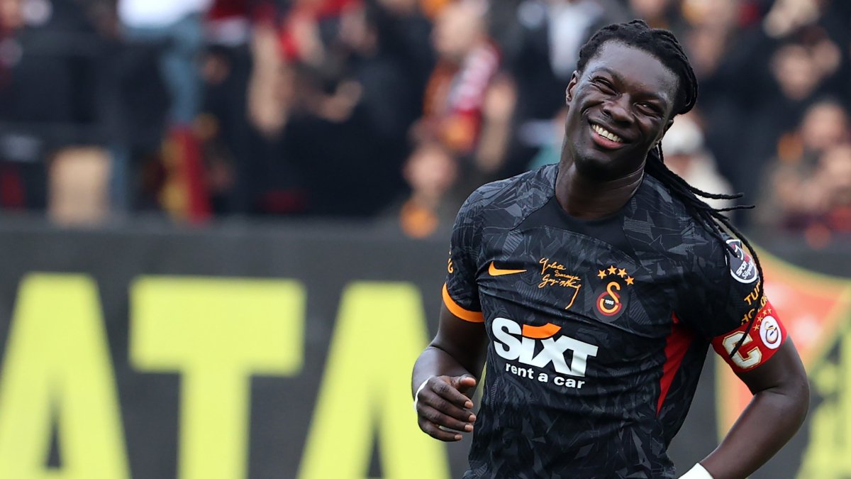 Bafetimbi Gomis'ten veda mesajı