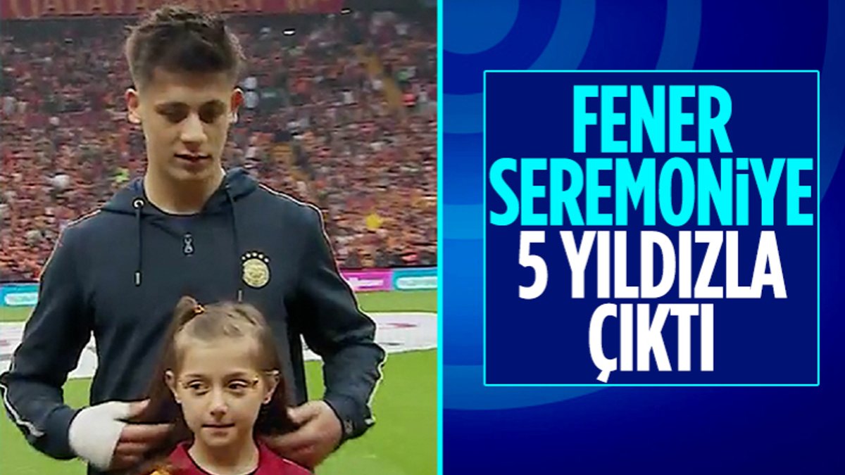 Fenerbahçe, Galatasaray maçına 5 yıldızlı sweatshirtler ile çıktı