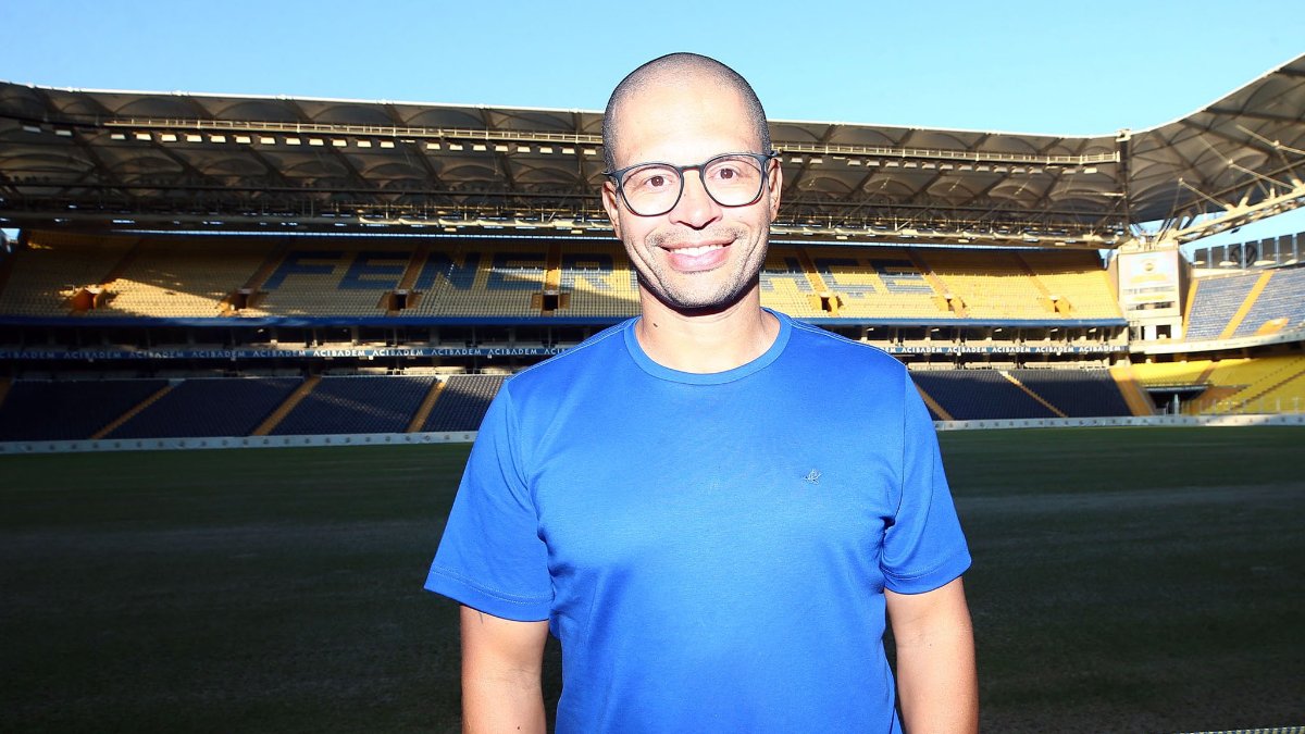 Alex de Souza, Şükrü Saracoğlu Stadyumu'nu ziyaret etti