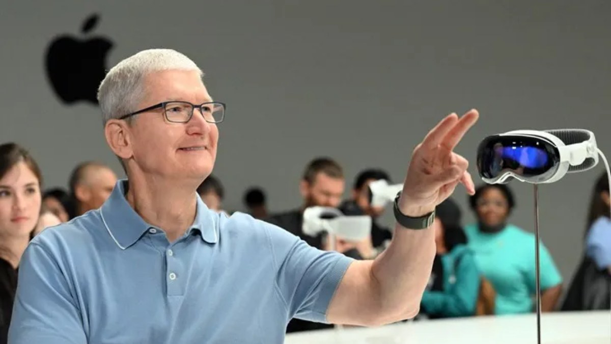 Apple CEO'su Tim Cook, 3 bin 500 dolarlık Vision Pro'nun fiyatı hakkında konuştu