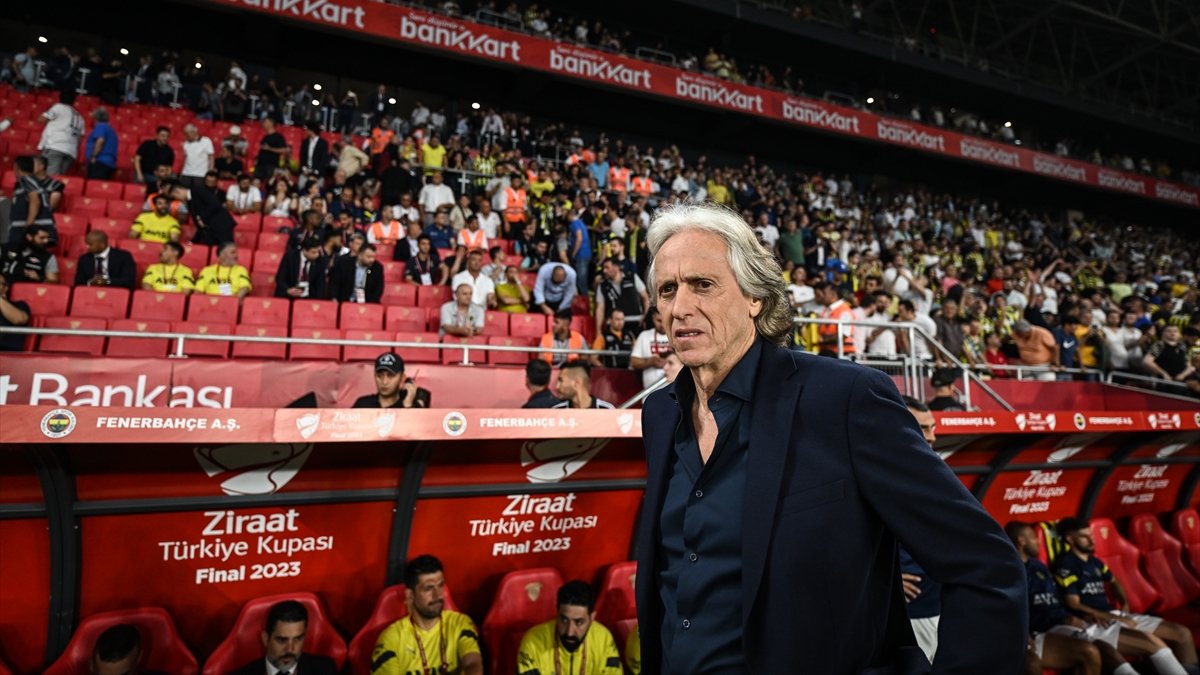 Fenerbahçe, Jorge Jesus'a teşekkür etti