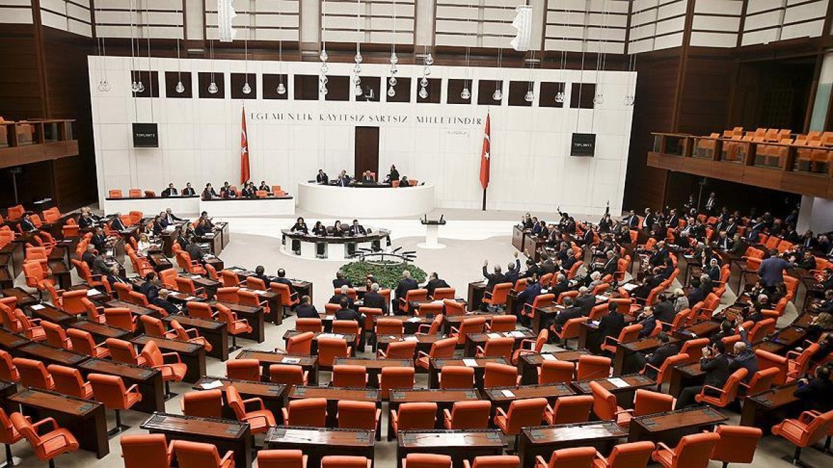 AK Parti'de Meclis ihtisas komisyonu başkanları belli oldu