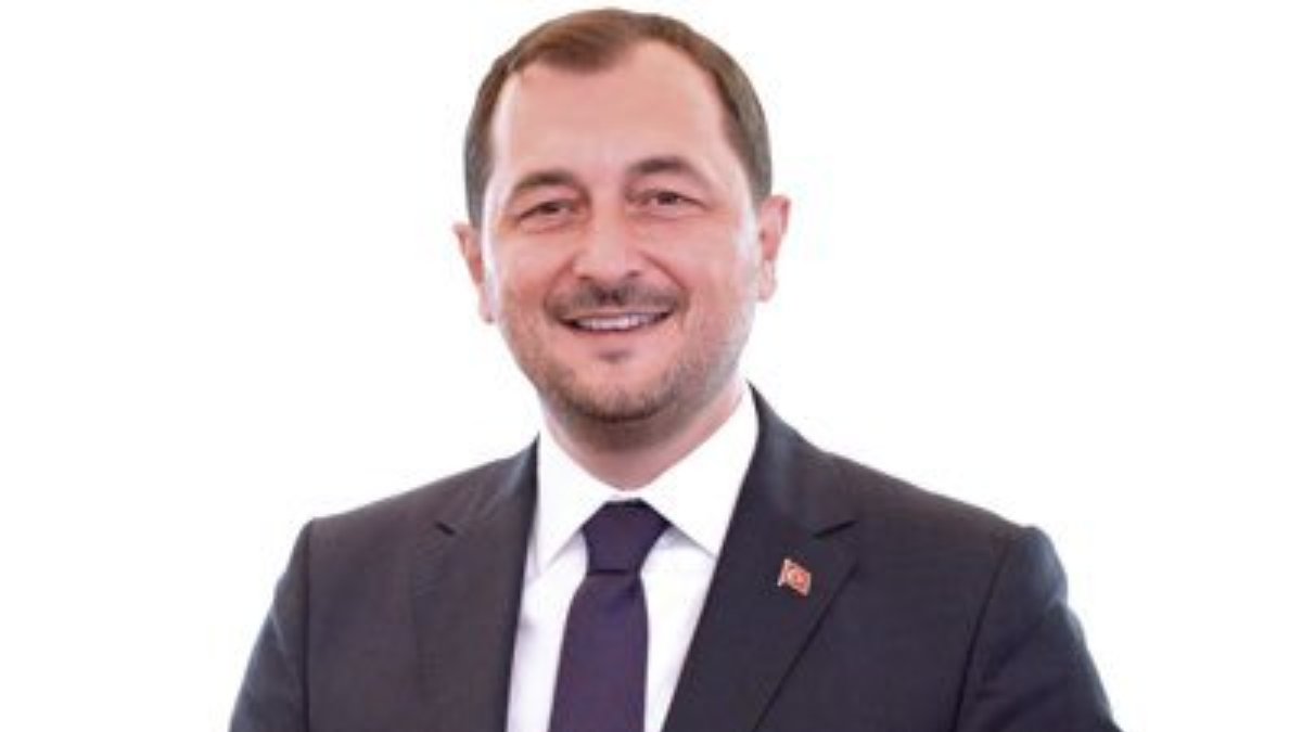 Cüneyt Yüksel, istifa açıklamasını yayınladı: Başkanlıktan feragat ediyorum