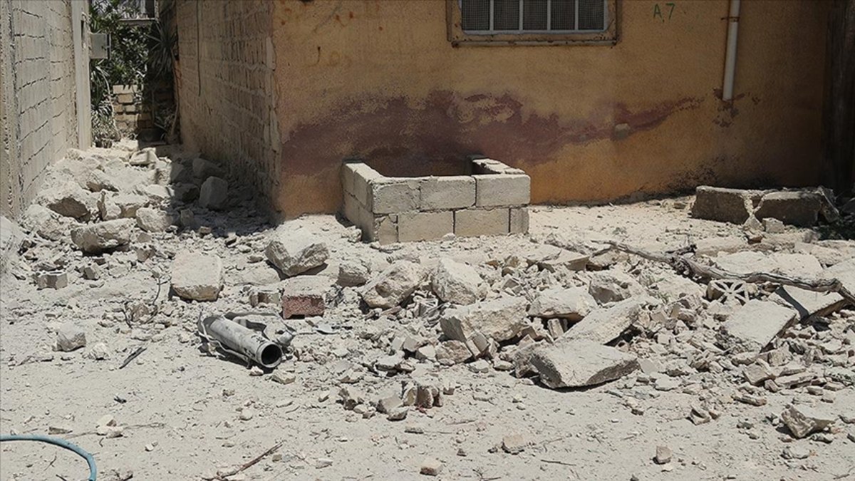 PKK, Afrin'deki briket evlere roket fırlattı
