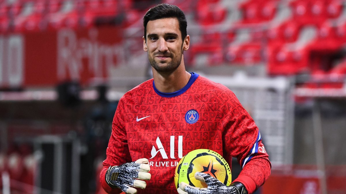 Sergio Rico, komadan çıktı