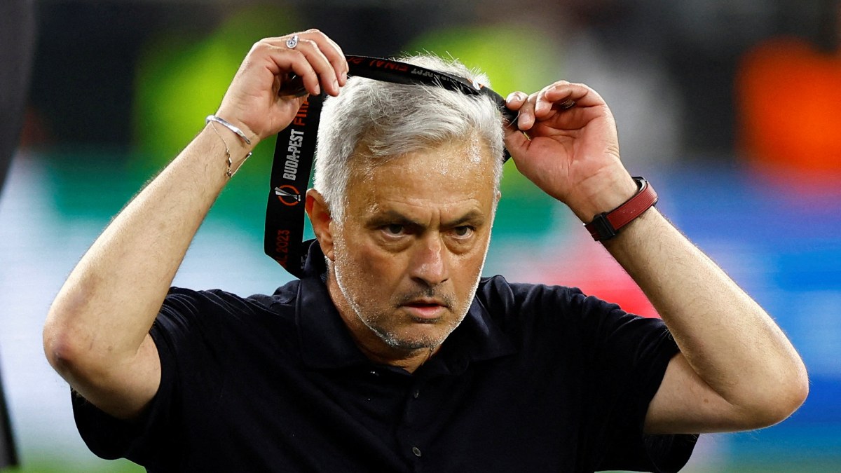Jose Mourinho, 4 maç men cezası aldı