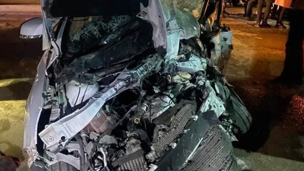 Ankara'da halk otobüsü ile otomobil çarpıştı: 1 ölü
