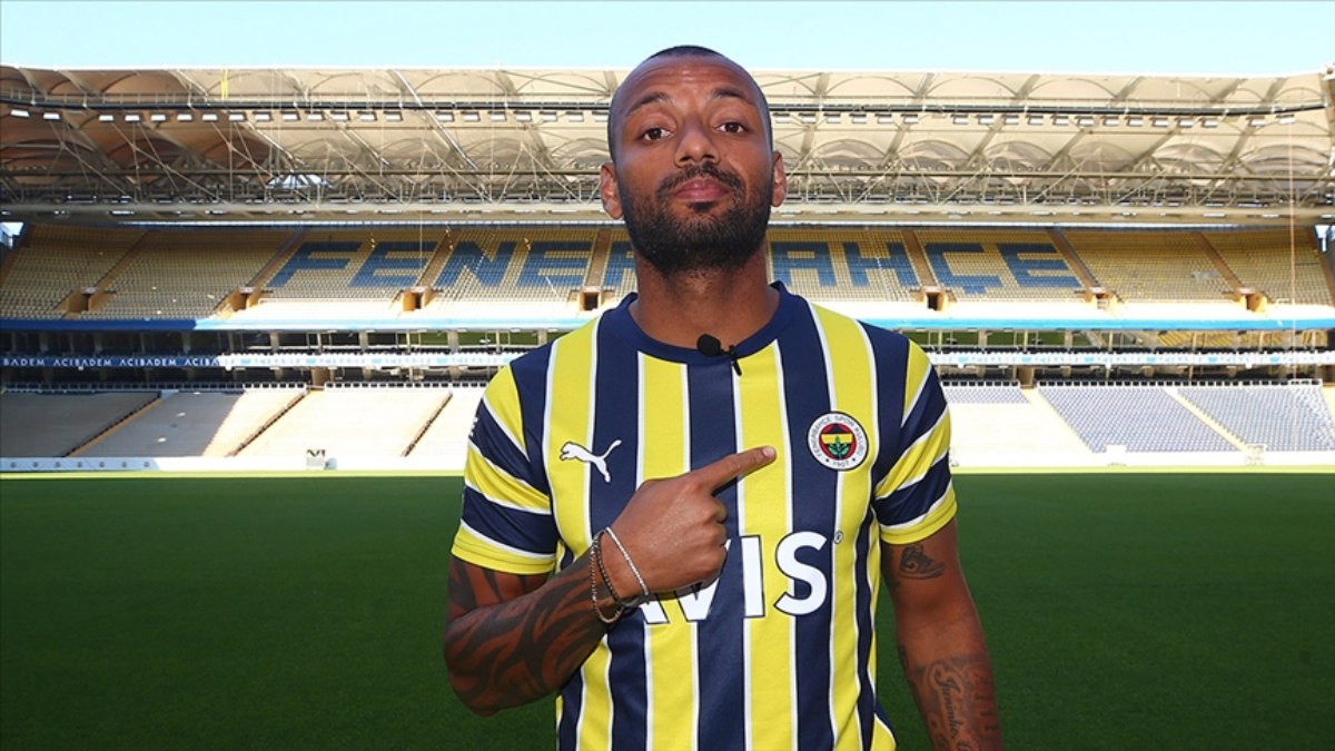 Joao Pedro, Fenerbahçe'den ayrılmak istiyor