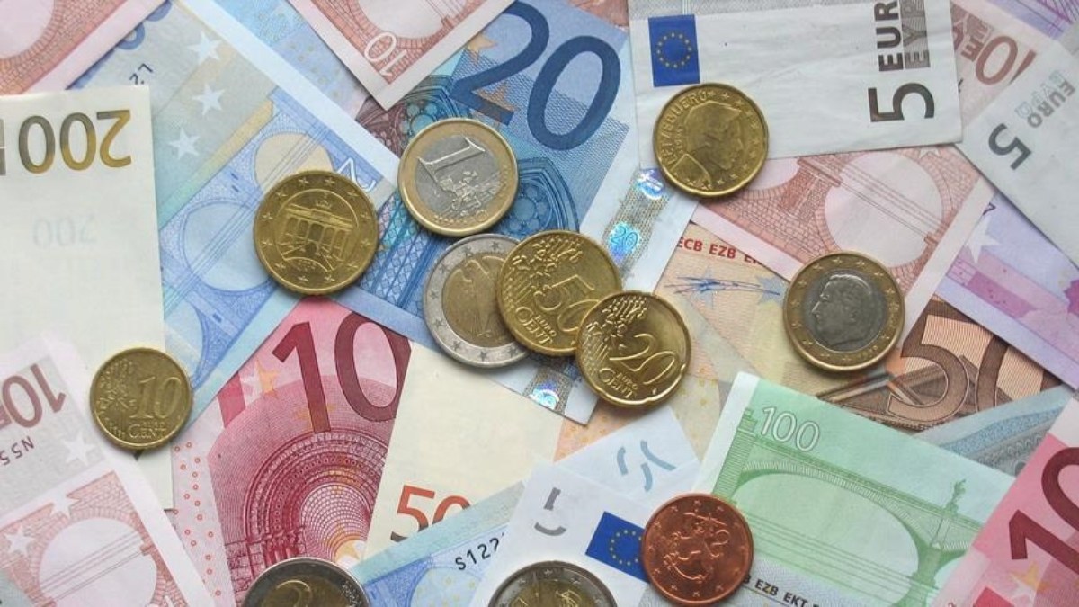 Almanya'da yıllık enflasyon haziranda yüzde 6,4’e yükseldi
