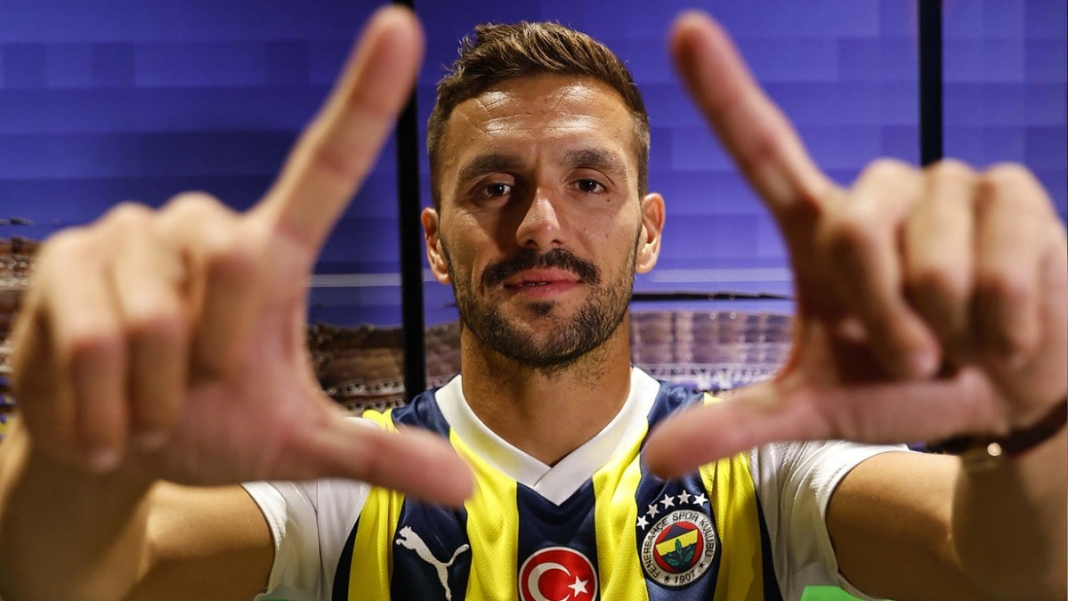 Fenerbahçe'nin yeni transferi Tadic'in alacağı maaş belli oldu