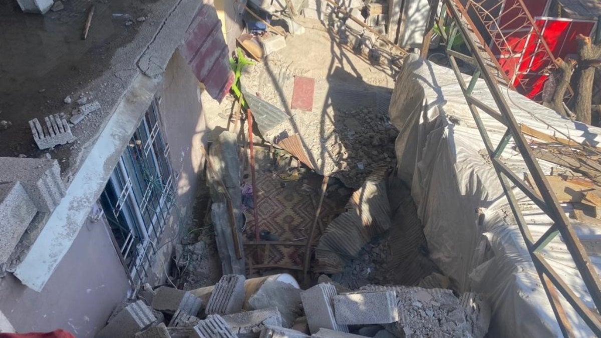 Kahramanmaraş'ta yıkılan duvar yemek yapan kadınların üzerine düştü: 1 ölü, 2 yaralı