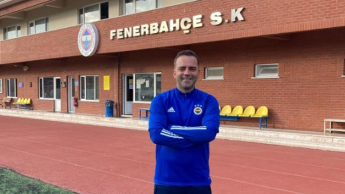 Semih Şentürk, Fenerbahçe'de antrenörlüğe başladı