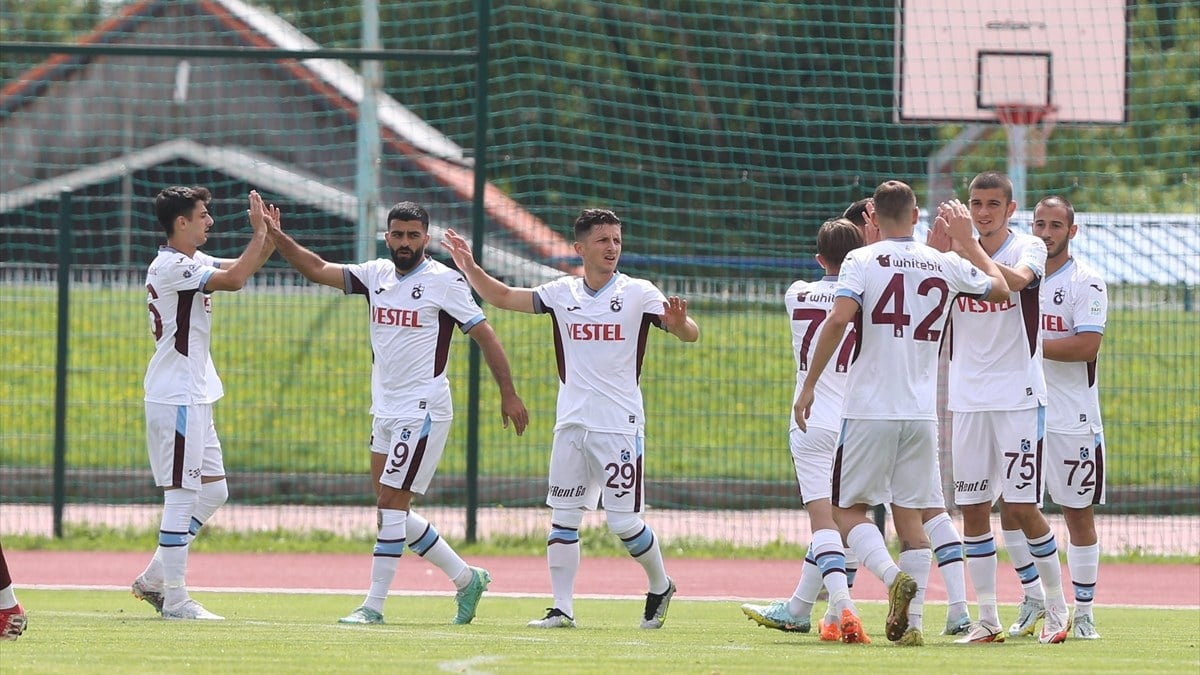 Trabzonspor, NK Triglav Kranj'ı farklı geçti