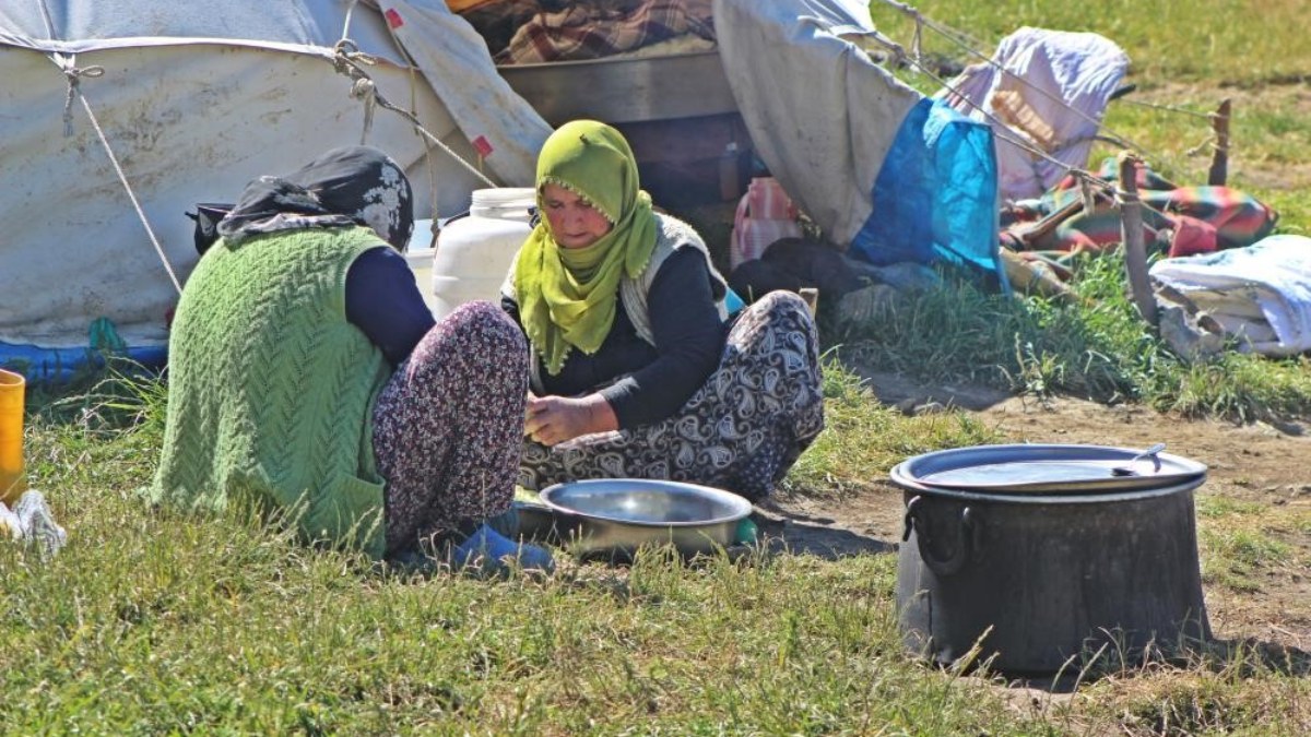 Erzincanlı göçerler yaz aylarında yayla hayatını tercih ediyor: Yüksek rakımda zorlu yaşam