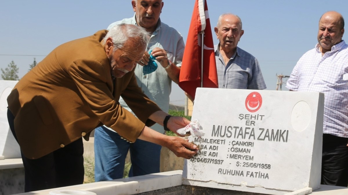 Mardin'de Köy Muhtarı Sayesinde, 65 Yıl önce şehit Olan Ağabeyinin ...