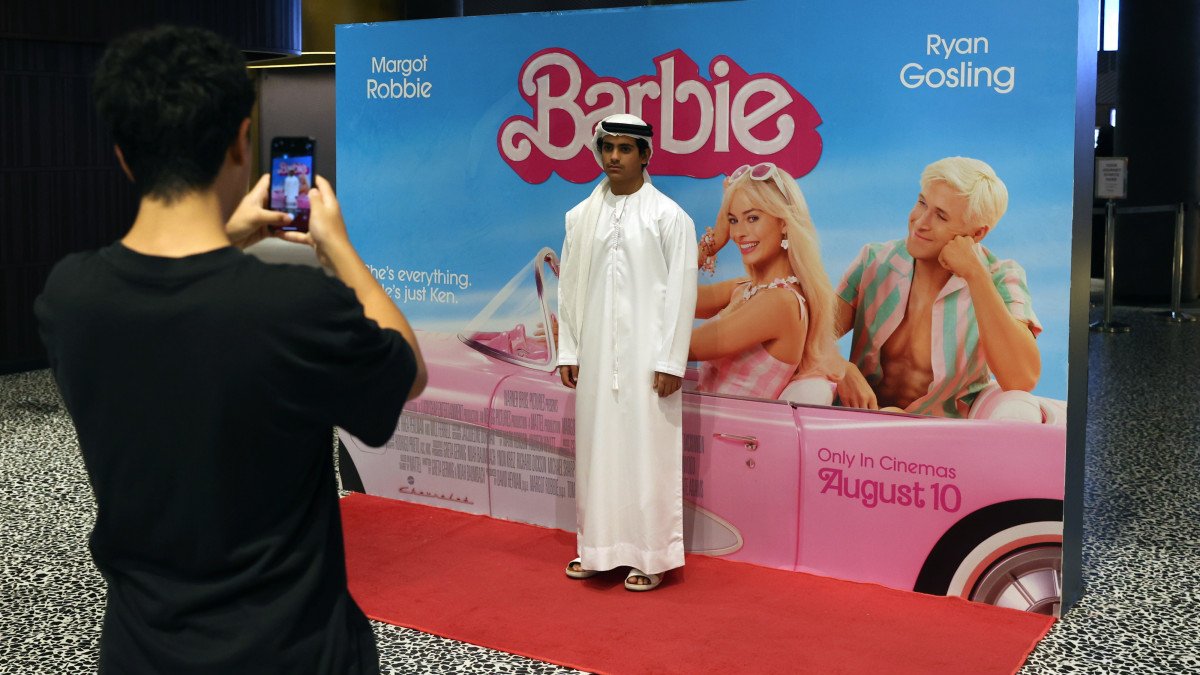 Birçok ülkede yasaklanan Barbie filmi Dubai'de vizyona girdi