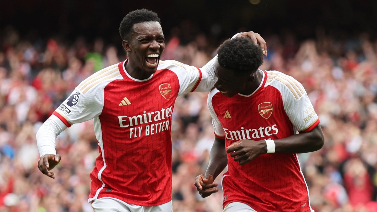 Arsenal, Nottingham Forest'ı iki golle geçti