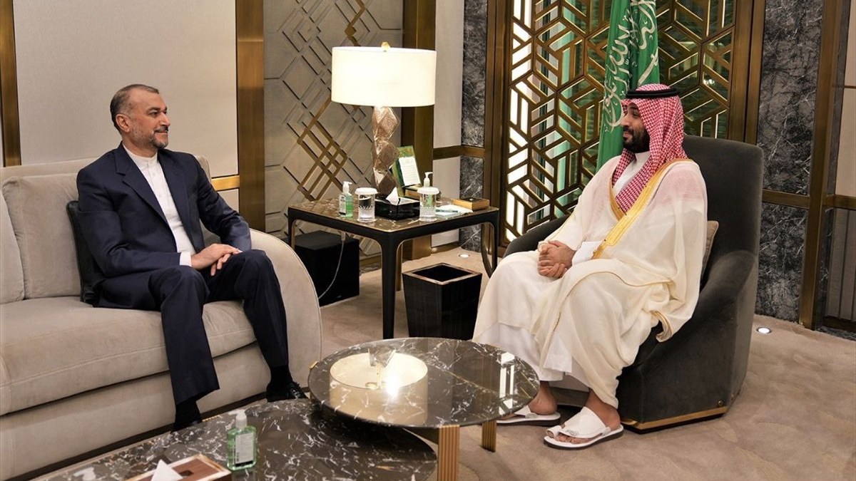 İran Dışişleri Bakanı, Suudi Veliaht Prens bin Selman'la görüştü