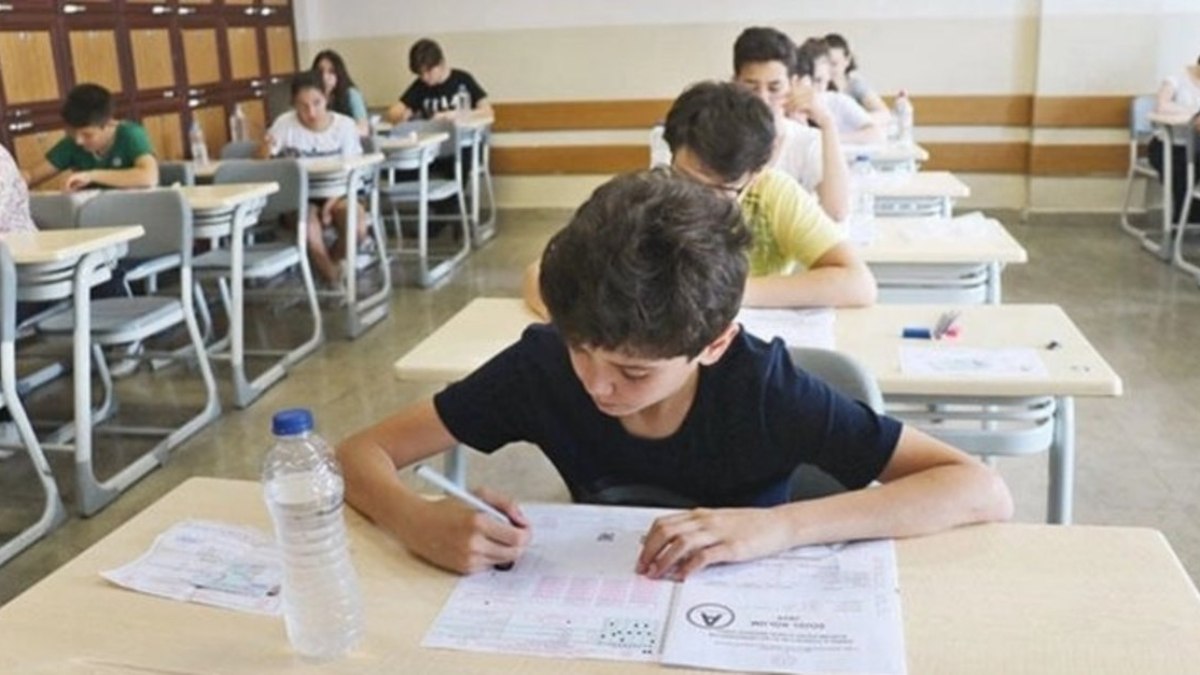 2023 Bursluluk sınavı ne zaman yapılacak? Bursluluk sınavı için geri sayım başladı..