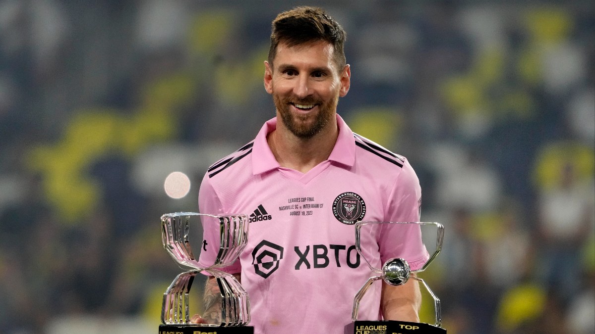 Lionel Messi, ABD'de ilk kupasını aldı