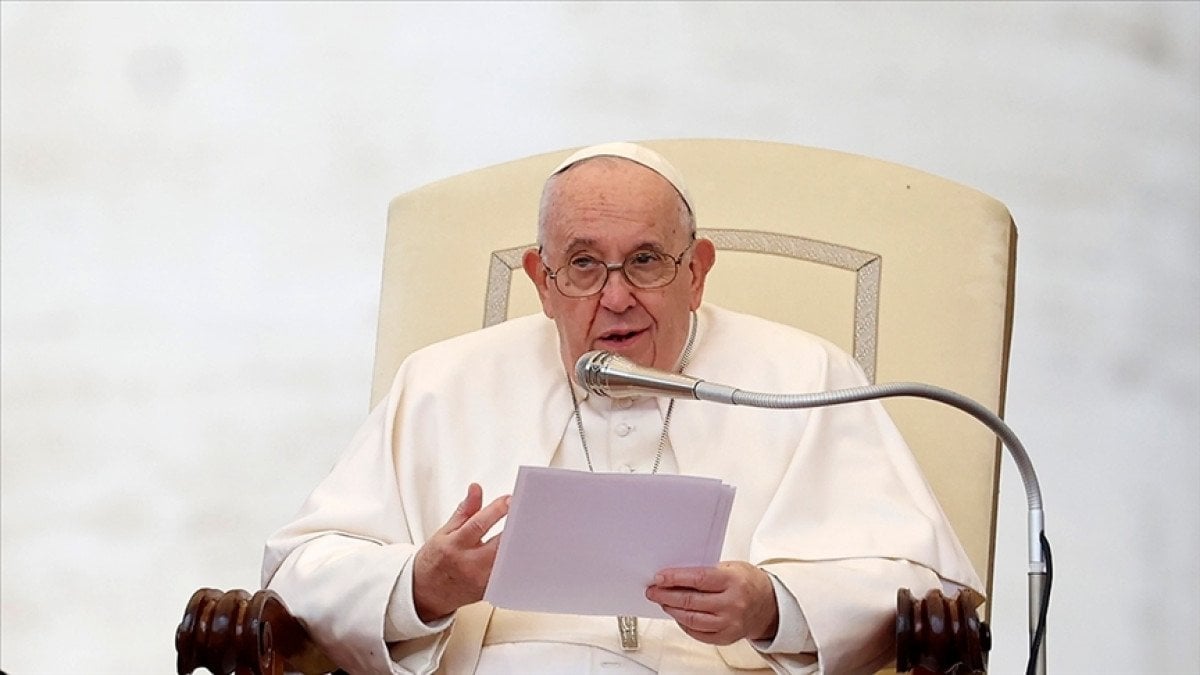 Papa Franciscus, Nijer ve Ukrayna’da barış için dua etti