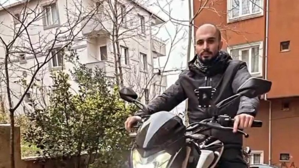 İstanbul'da taksi ile motosiklet çarpıştı: 1 ölü