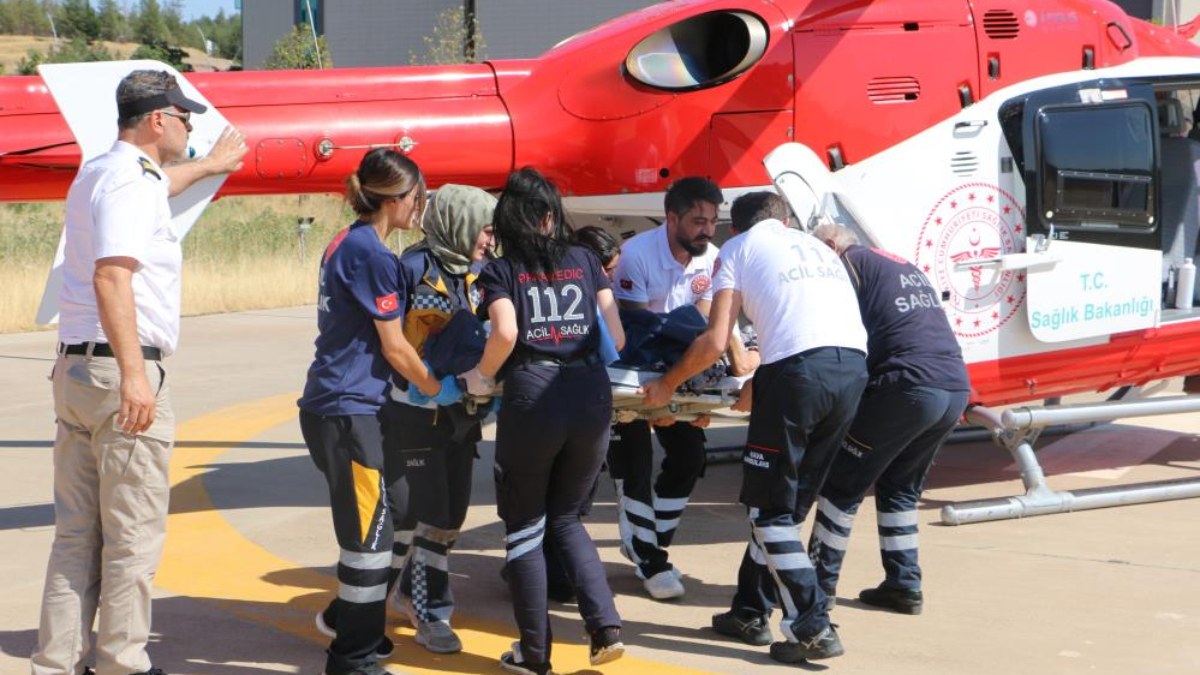 Diyarbakır'da kalp krizi geçirdi: Ambulans helikopter imdadına yetişti