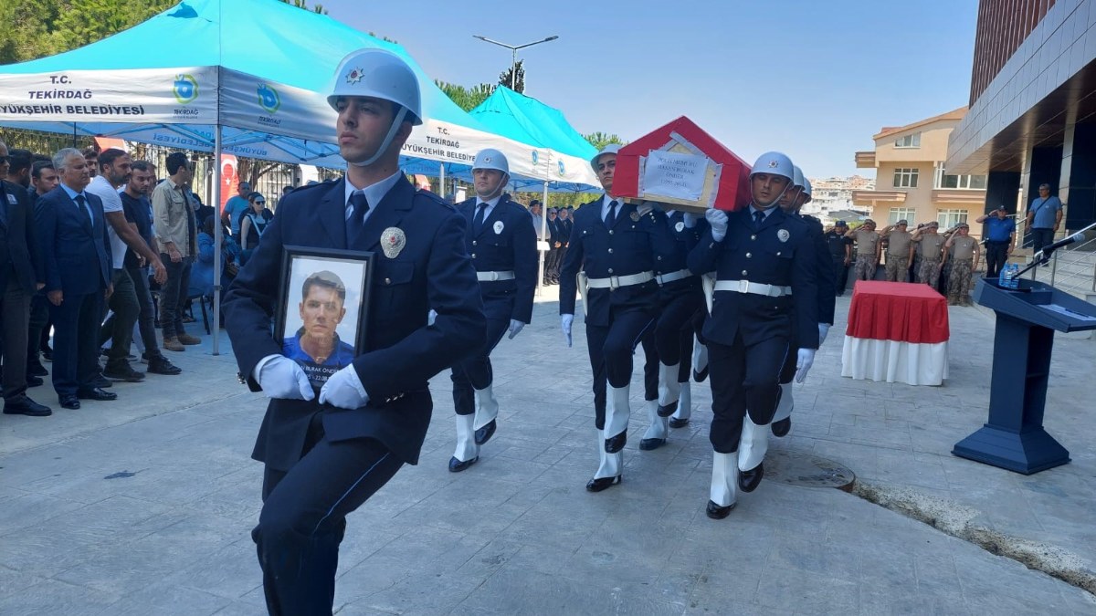 Edirne'de trafik kazasında hayatını kaybeden polis memuruna tören düzenlendi